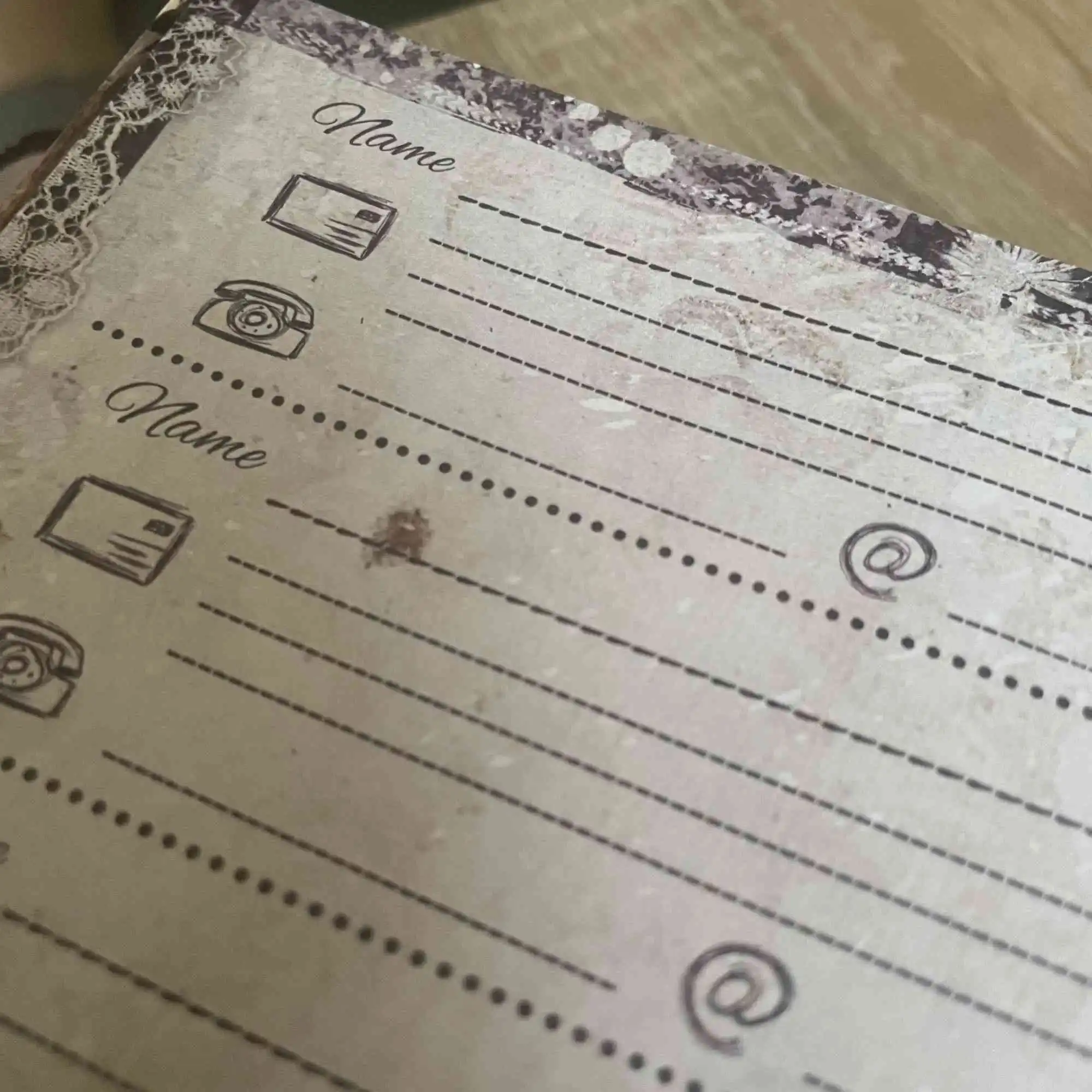 Printable Contacts List Size A5, digital download, PDF file, beautiful vintage style with roses and laces and icons for name, email, address and phone number