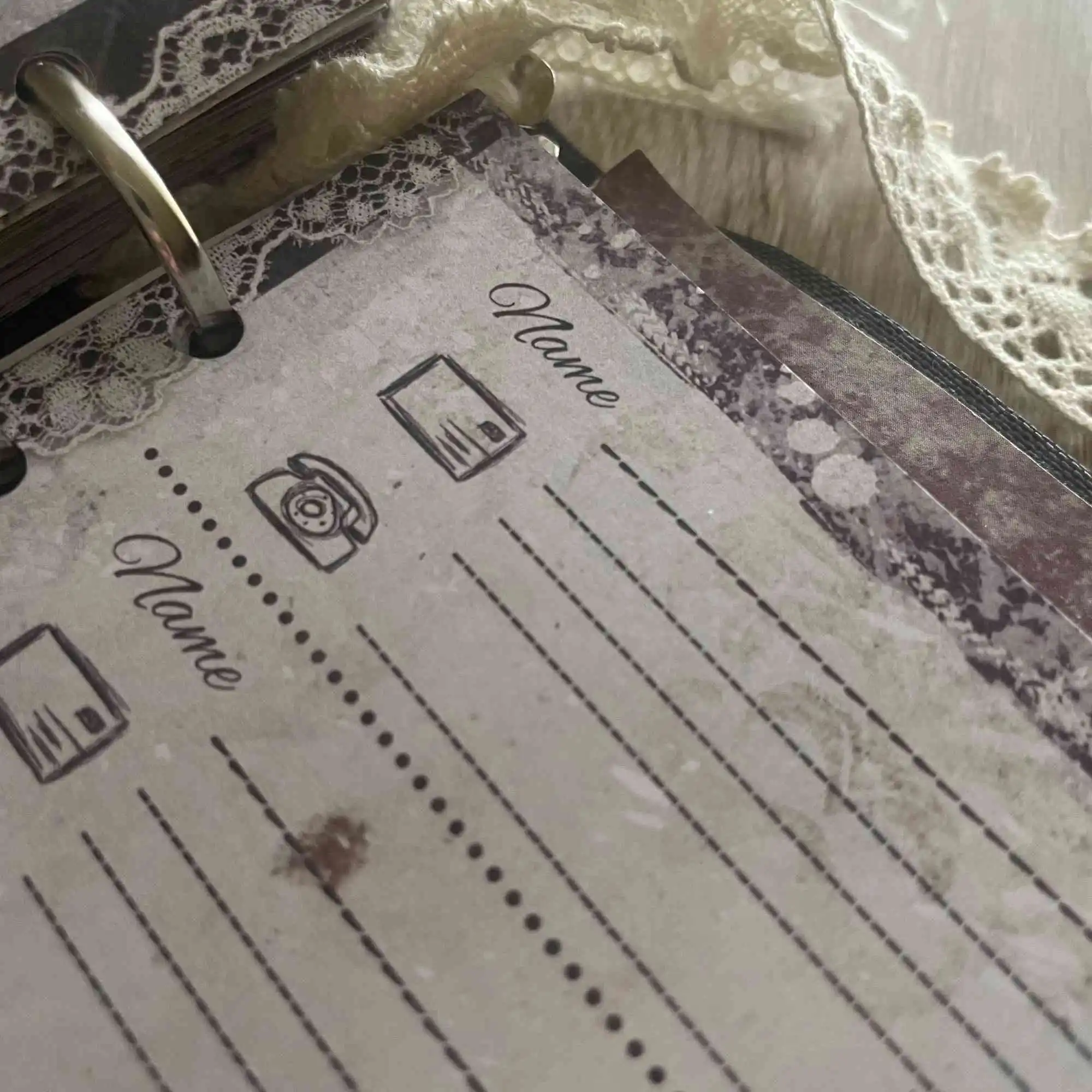 Printable Contacts List Size A5, digital download, PDF file, beautiful vintage style with roses and laces and icons for name, email, address and phone number